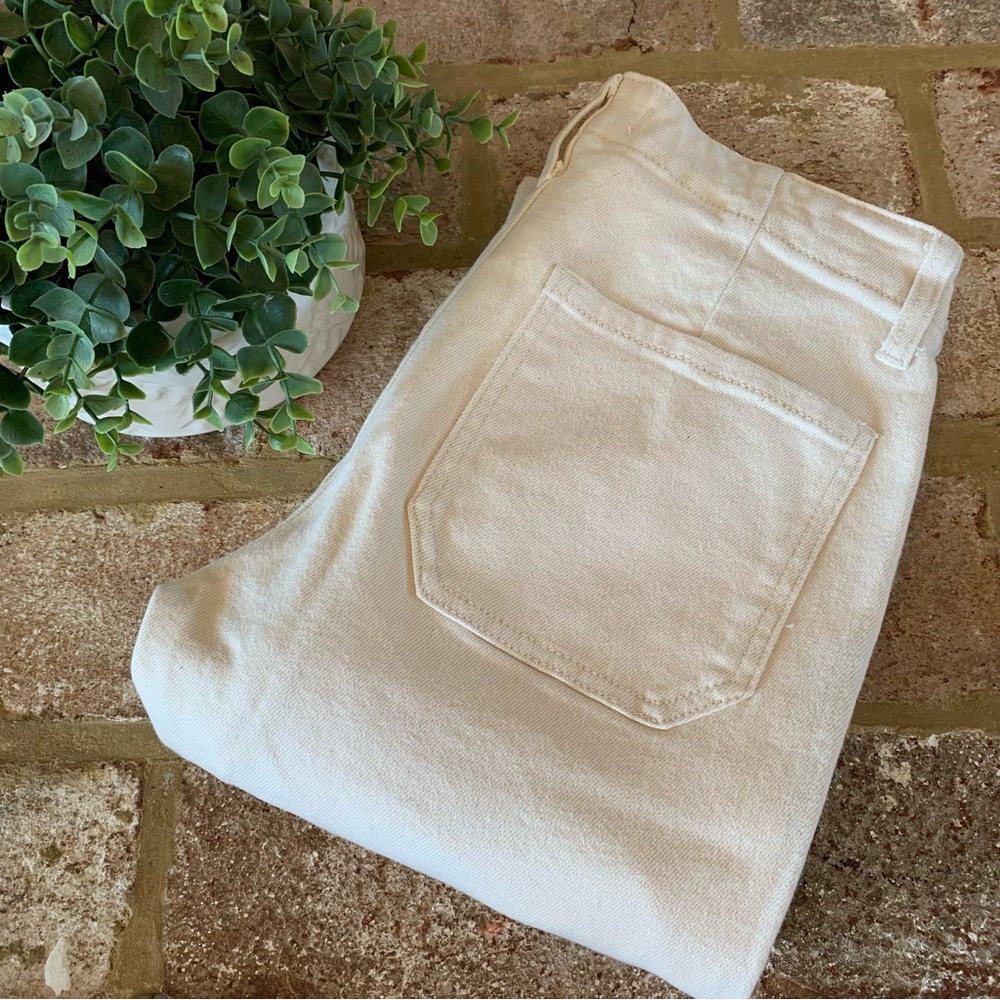 Studio Blue | Off White Cropped Casual Jeans | 28
